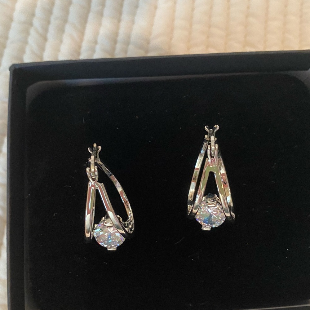 Silver Earrings - image 3